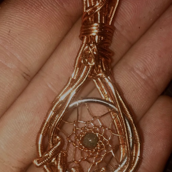 Wire dream catcher pendant - Picture 2 of 2